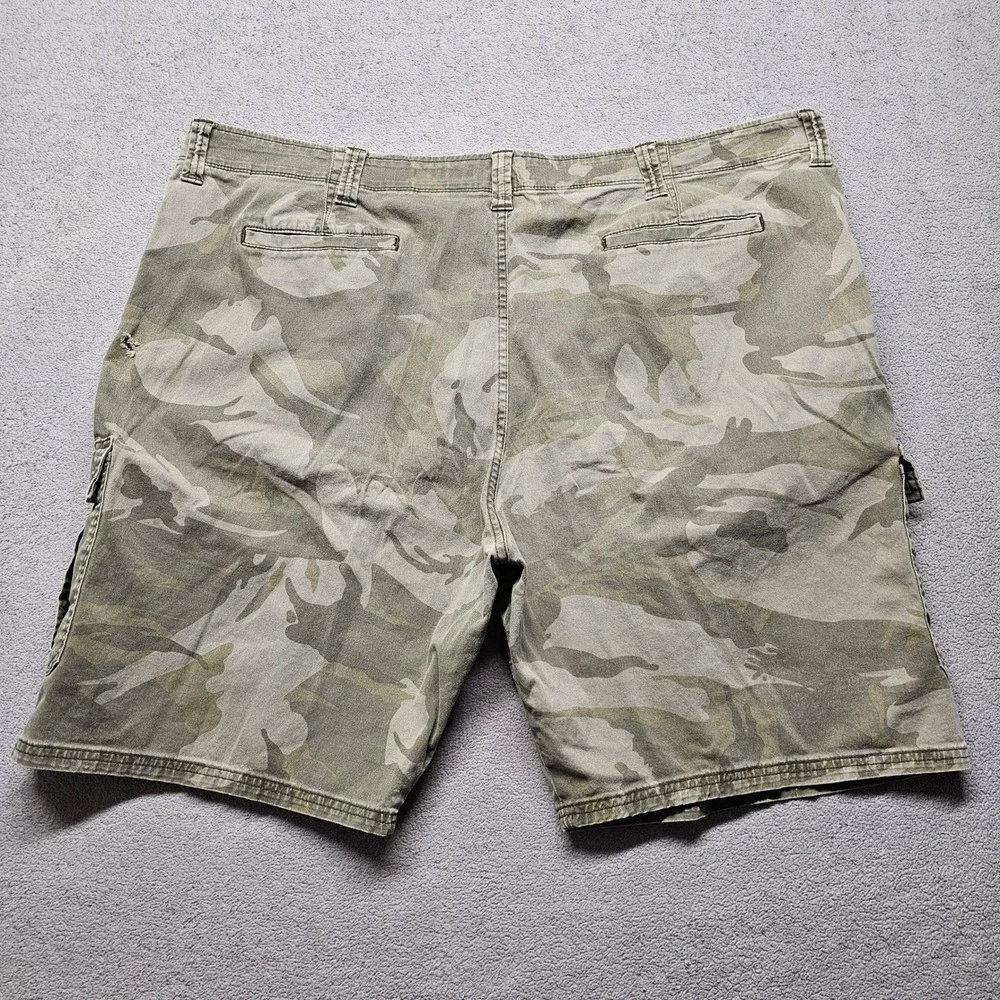 Wrangler Cargo Shorts Men 46 Green Camouflage Stretch Relaxed Fit Hiking Outdoor